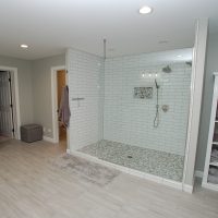 Bathroom Image 14