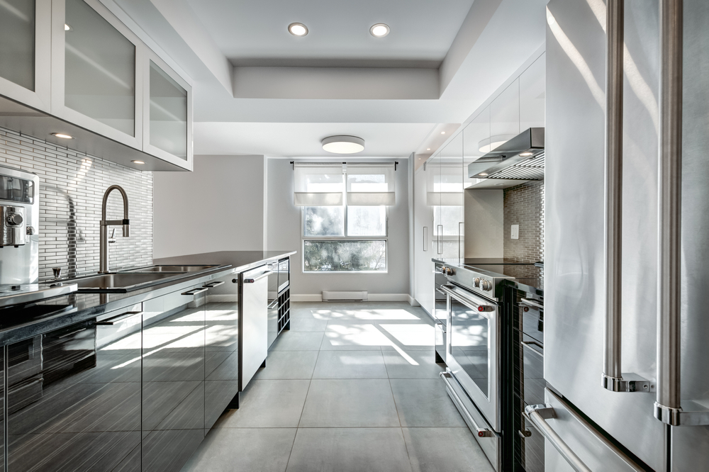 Beautiful,Renovated,Apartment,In,An,Apartment,Building,With,Bathroom,,New